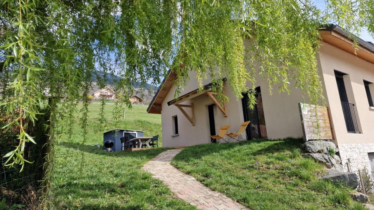 Appartement Rez De Jardin Saint-Martin-dʼUriage المظهر الخارجي الصورة